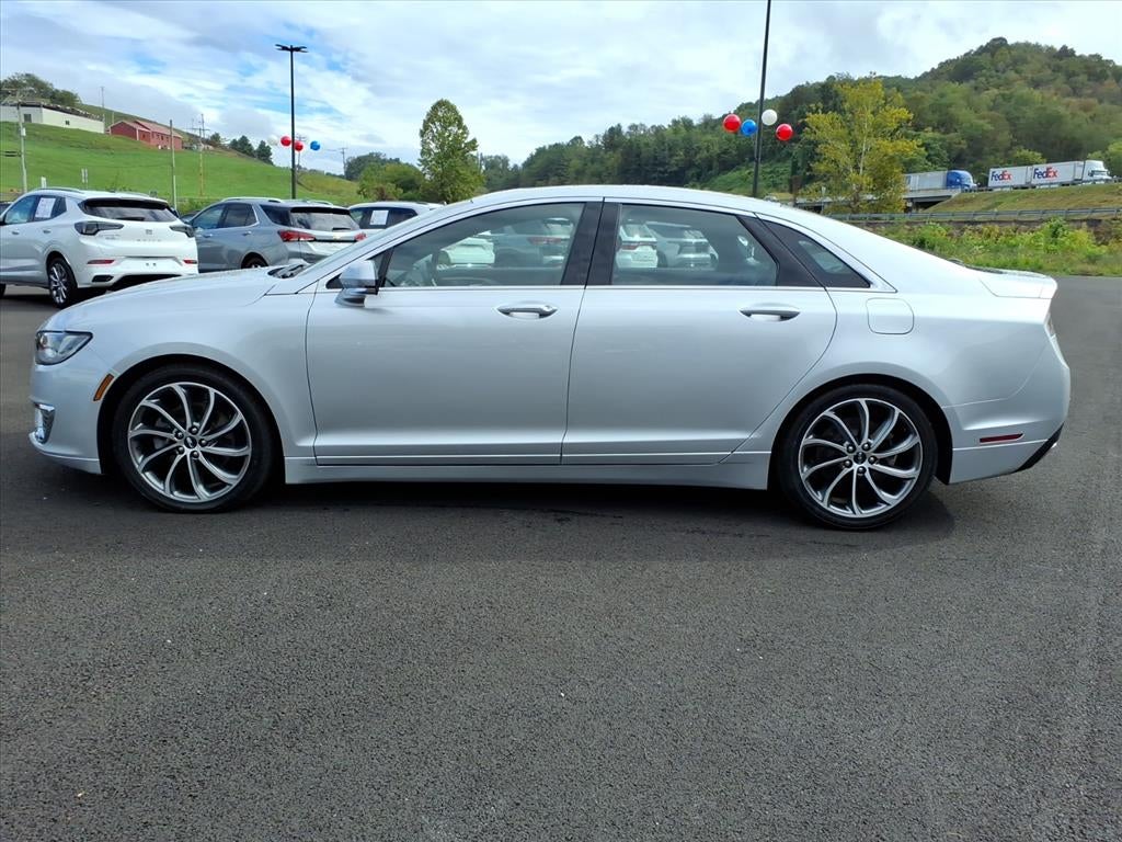 2019 Lincoln MKZ — side profile view